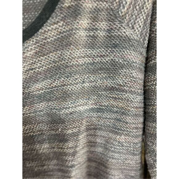 Women’s Maurice’s Size 1 Grey and Pink Striped Pull Over - Picture 4 of 4